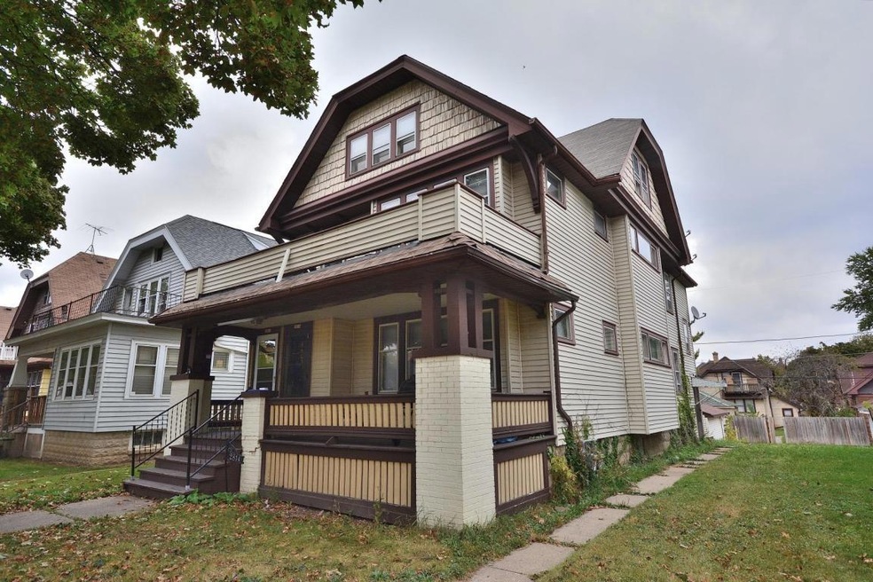 2814-2816 N 52nd ST