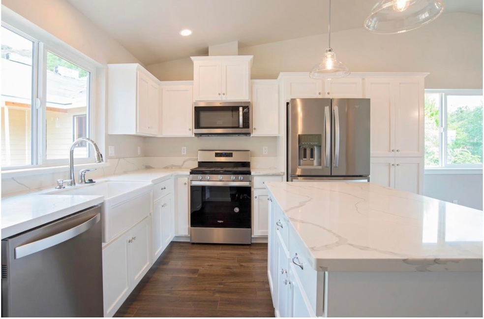 1793 Daffodil, Grants Pass, OR 97526 - photo 1