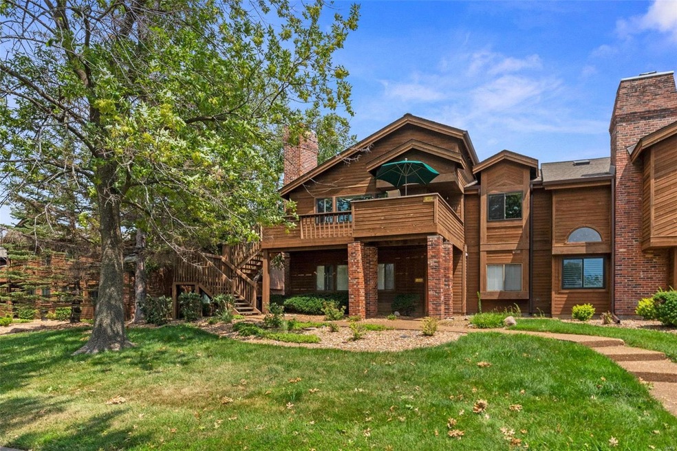 Gorgeous top level unit with a breathtaking water 