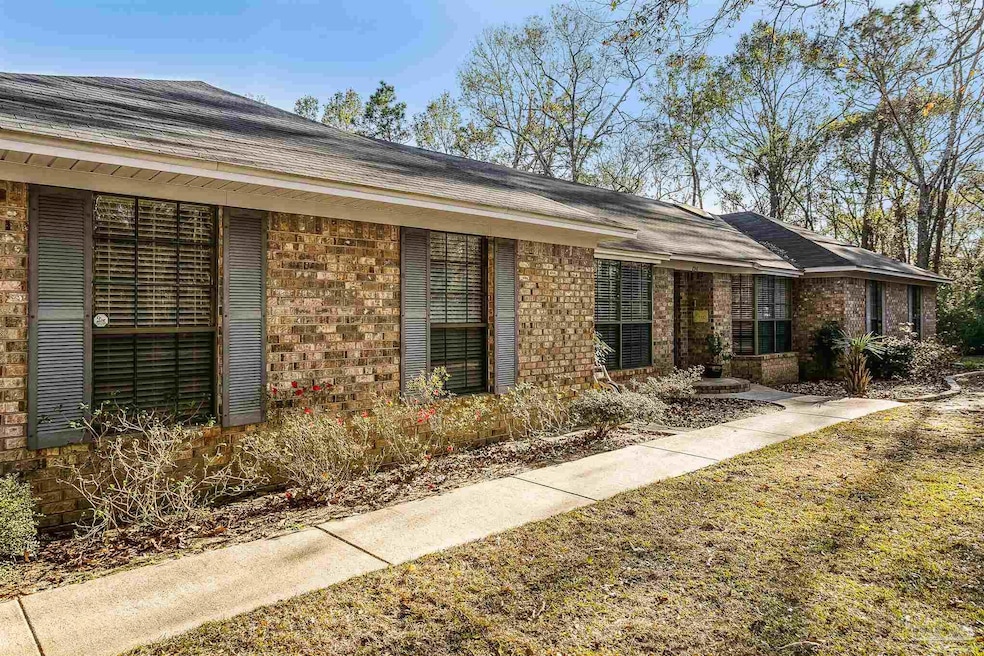 8916 Klondike Rd, Pensacola, FL 32526 - photo 1