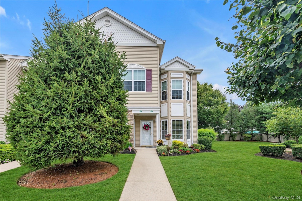 Pending $615,000 • Co-Listing Agent
