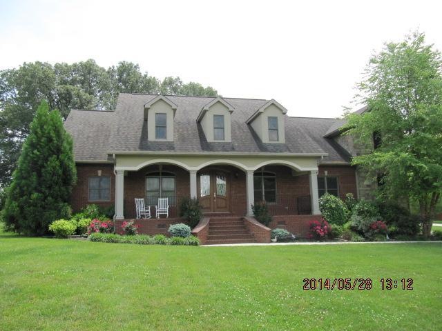 125 Kings Ridge Dr, McMinnville, TN 37110 - photo 1