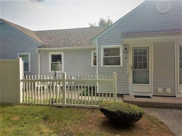 76 Mitchell Dr, Chicopee, MA 01022 - photo 1