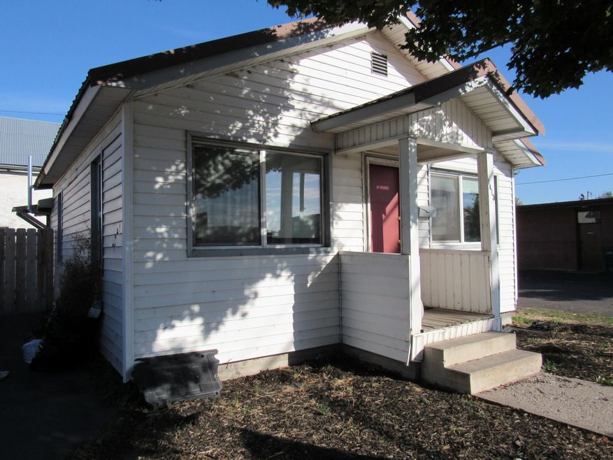 1415 E Main St, Klamath Falls, OR 97601 - photo 1