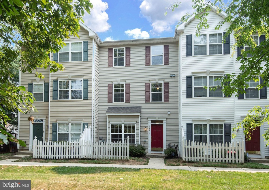 8208 Barrington Ct, Severn, MD 21144 - photo 1