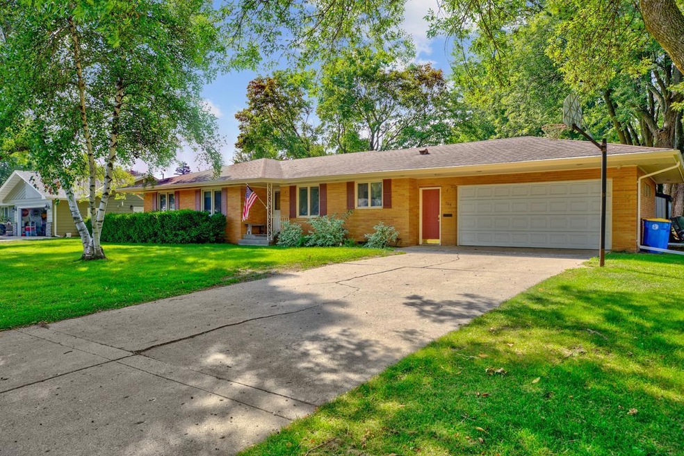 369 Murray St, Owatonna, MN 55060 MLS NST6422542