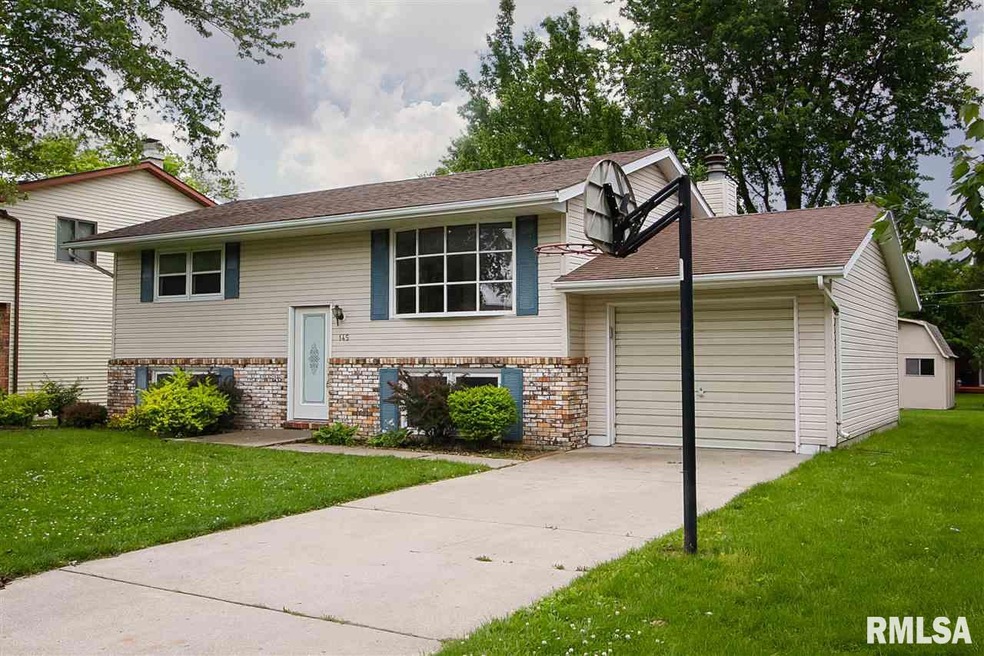 145 Heritage Ave, Lincoln, IL 62656 - photo 1