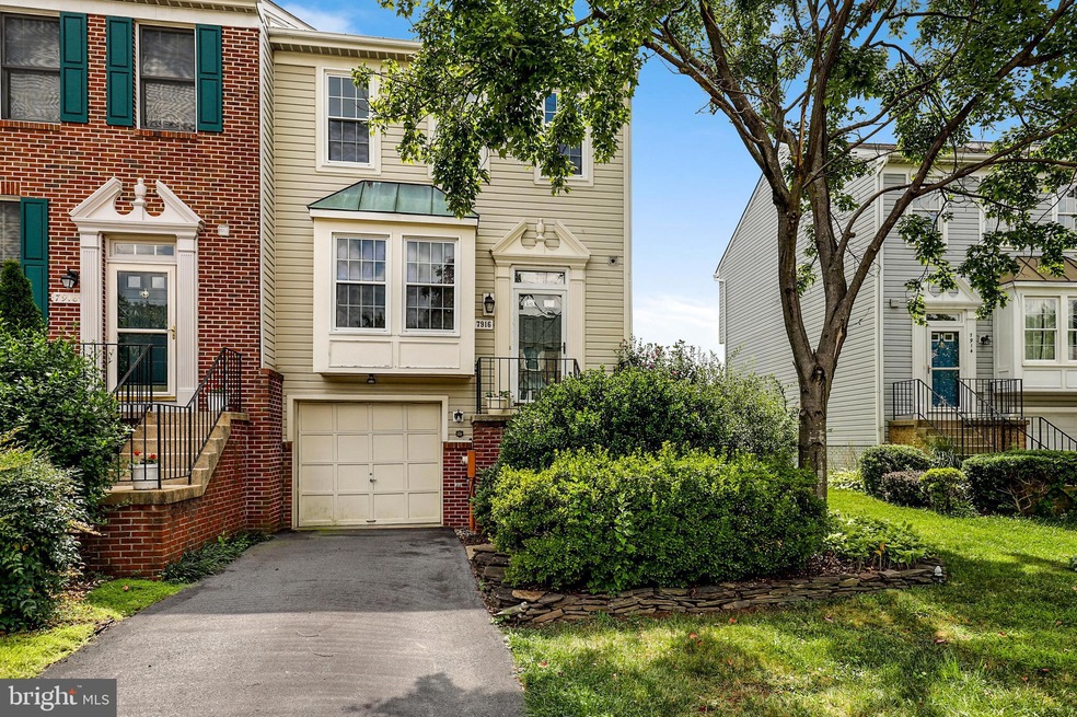 7916 Brightmeadow Ct, Ellicott City, MD 21043 - photo 1