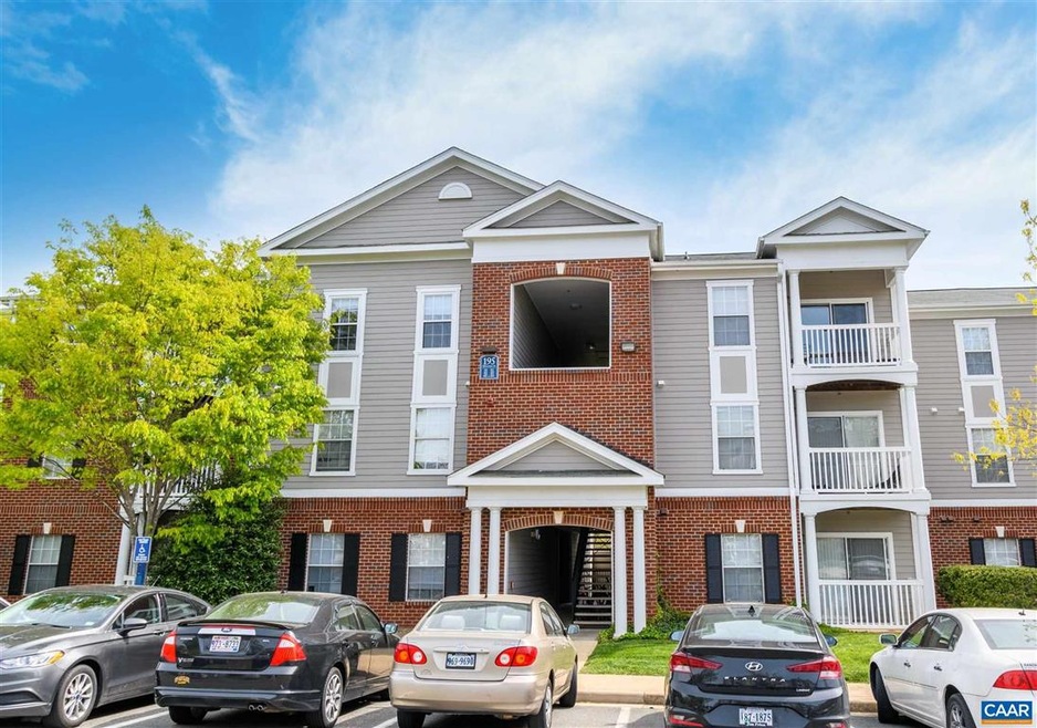 195 Yellowstone Dr unit 4, Charlottesville, VA 22903 - photo 1