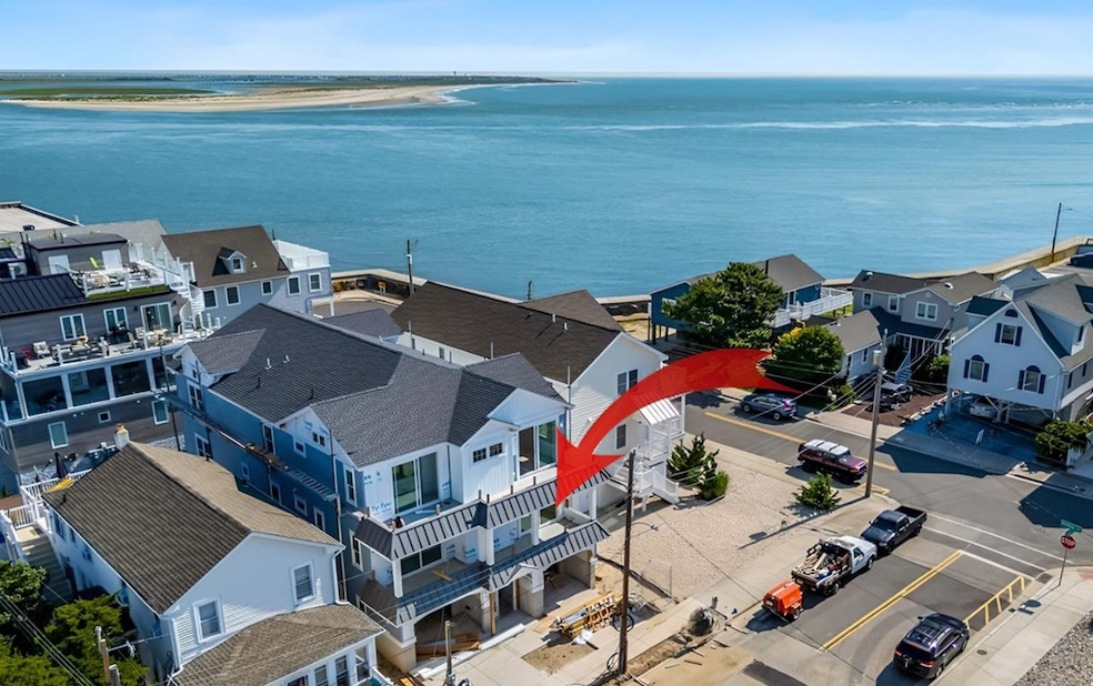 For Sale $995,000