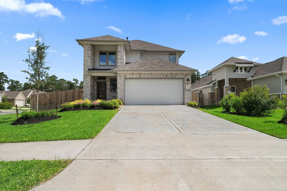 31029 Regal Elm Ln, Conroe, TX 77385 - photo 1