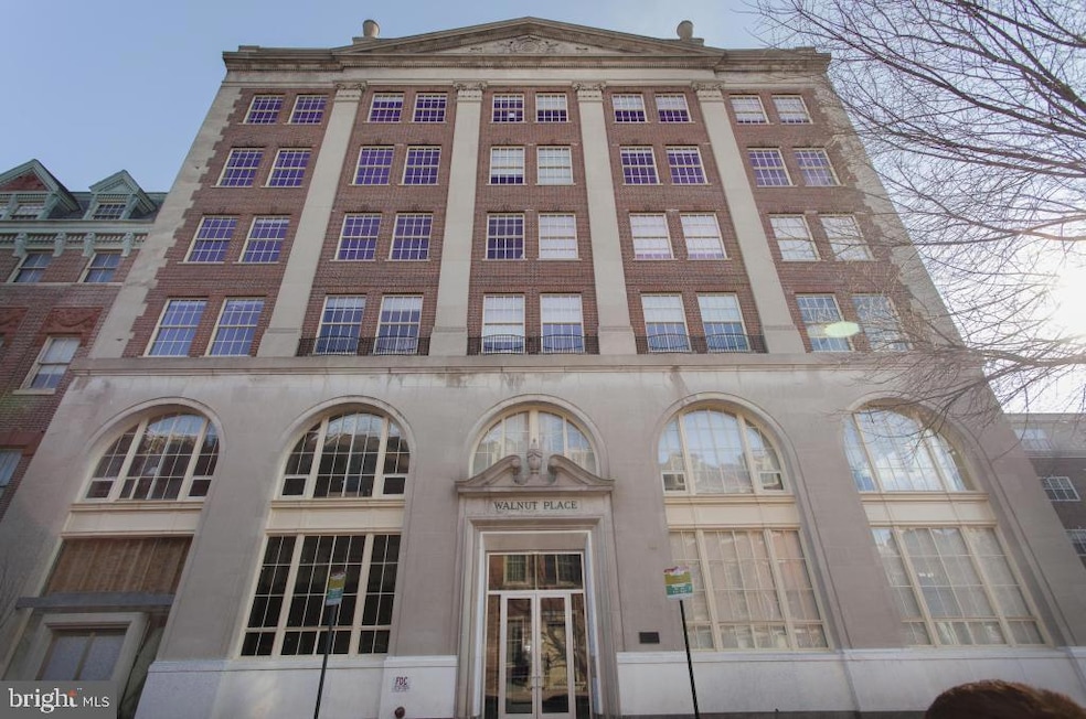 312 Walnut St, Philadelphia, PA 19106 - photo 1