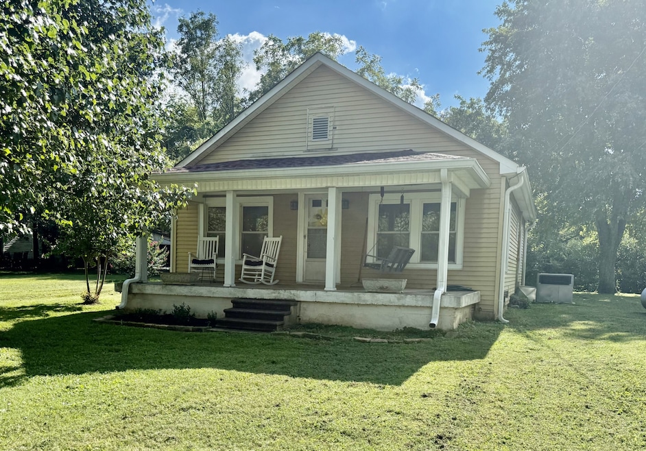 Under Contract $199,900 • Co-Listing Agent