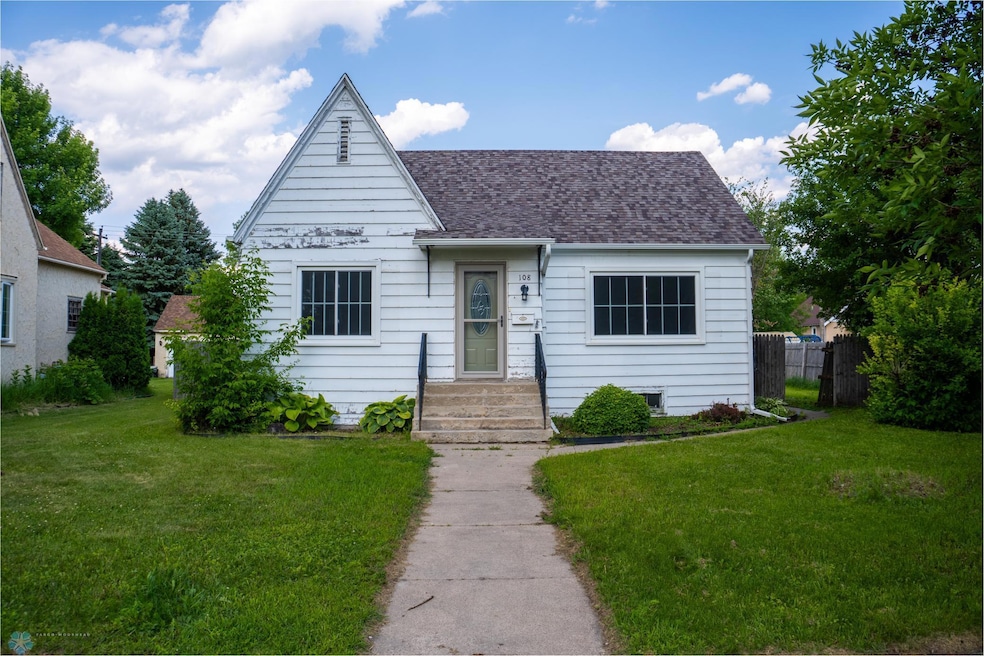 108 2nd St E, Ada, MN 56510 - photo 1