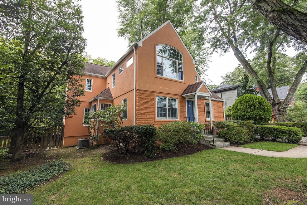 7123 Gordons Rd, Falls Church, VA 22043 - photo 1