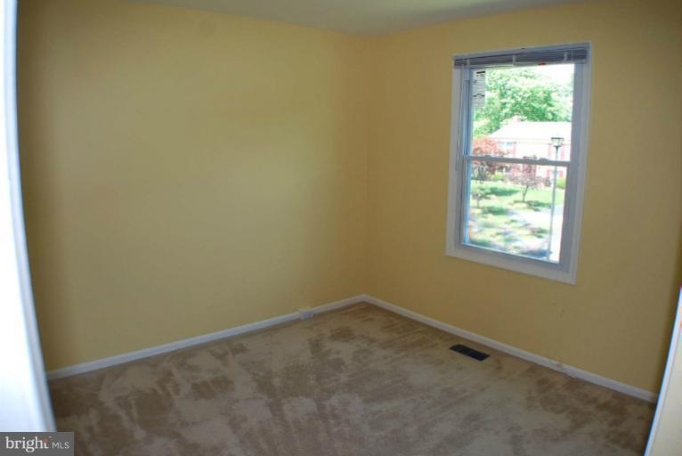 12613 Etruscan Dr, Herndon, VA 20171 - photo 1