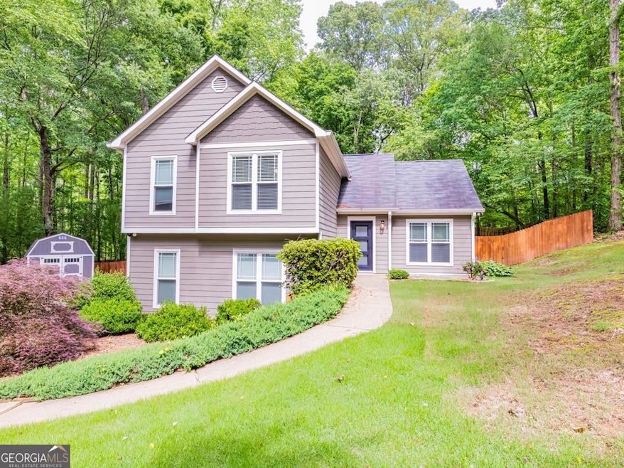 10 Queens Ct, Sharpsburg, GA 30277 - photo 1