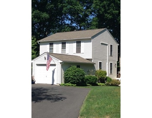 3 Wayne Ct, Holyoke, MA 01040 - photo 1