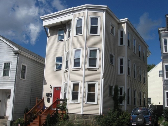 144 Bridge St unit 2, Salem, MA 01970 - photo 1