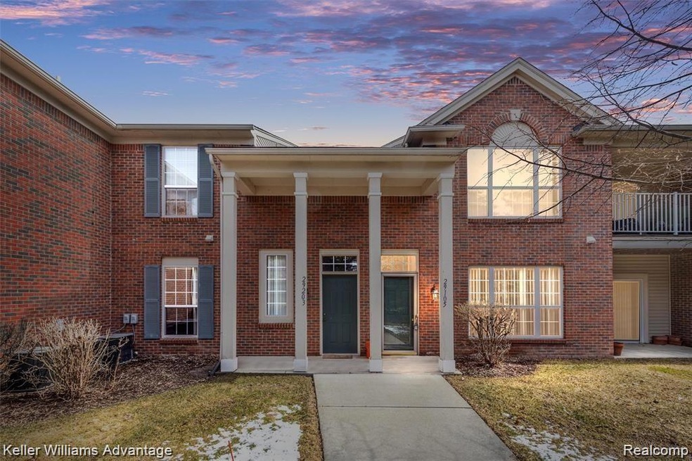 01-29105 Chesapeake Cir, Commerce Charter Twp, MI,