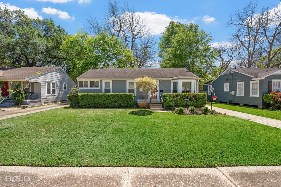 View of front of home with a front lawn