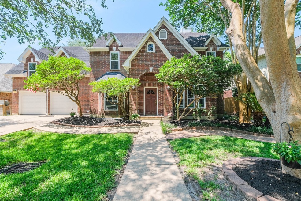 1906 San Joaquin Pkwy, Friendswood, TX 77546 - photo 1