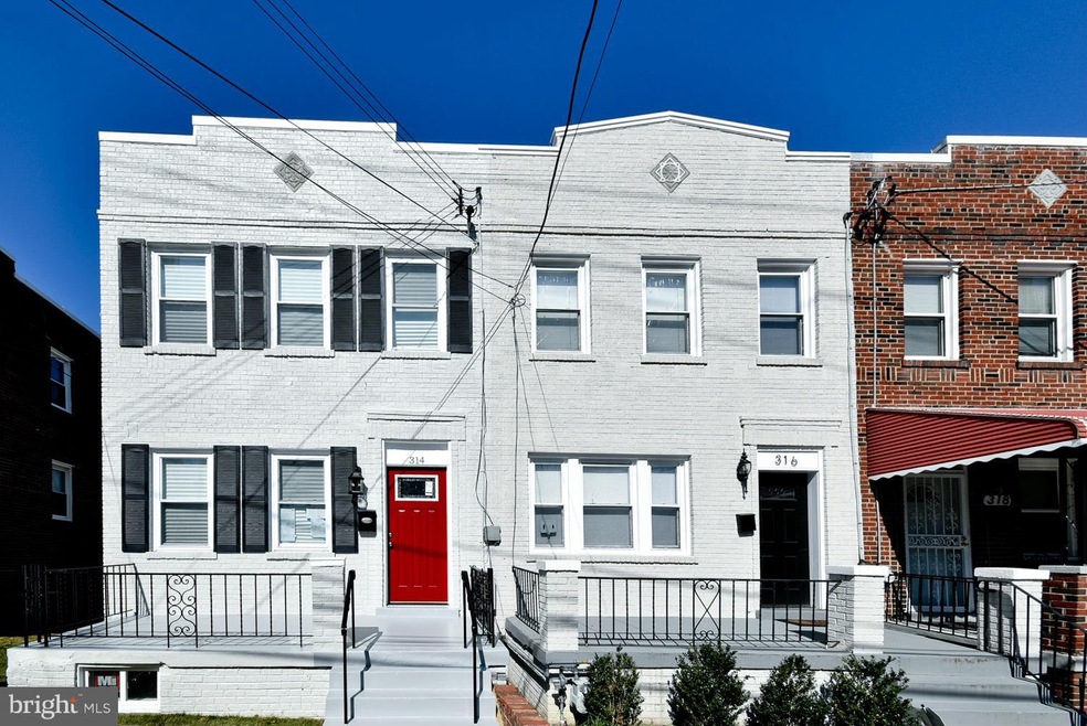 314 Division Ave NE, Washington, DC 20019 - photo 1