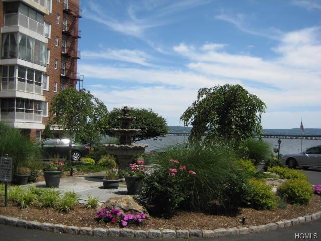 Salisbury Point unit LB, Nyack, NY 10960 - photo 1