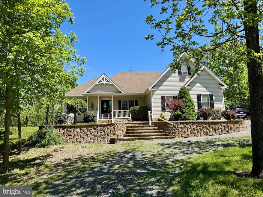 For Sale $409,900 • Co-Listing Agent