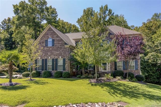 Executive home in Lake Wylie neighborhood.