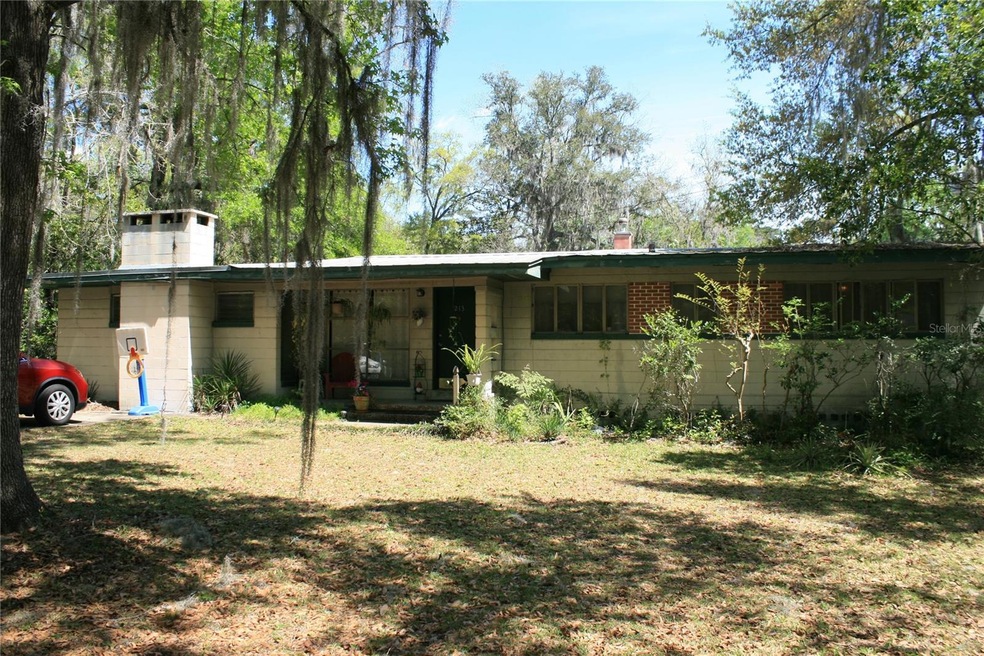 LARGE CORNER LOT