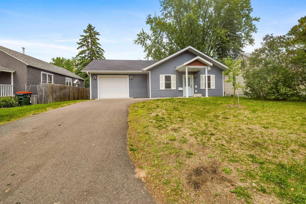 For Sale $225,000 • Co-Listing Agent