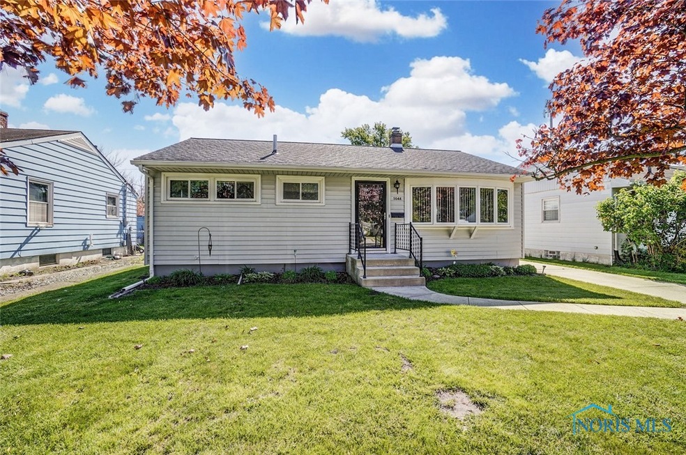 5044 Trimble Rd, Toledo, OH 43613 - photo 1