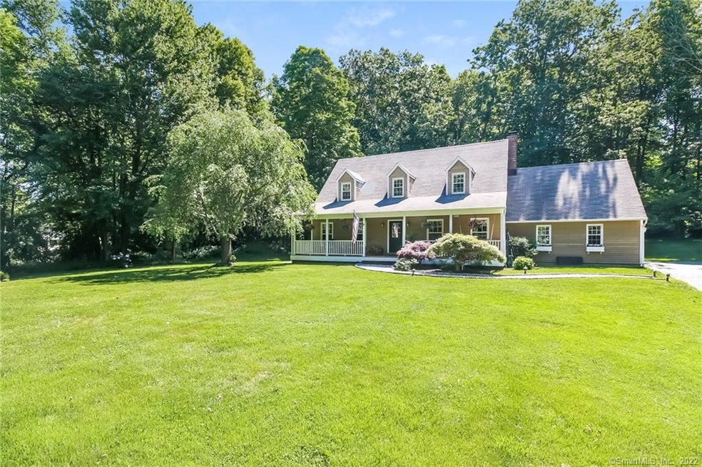 42 Gelding Hill Rd, Sandy Hook, CT 06482 - photo 1