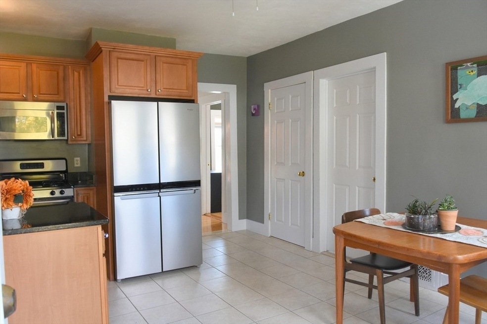 58 Rich St unit 4, Waltham, MA 02451 - photo 1