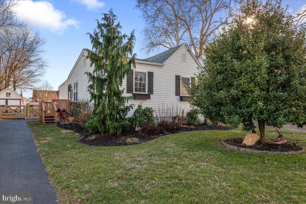 150 Thomas Ave, Maple Shade, NJ 08052 - photo 1