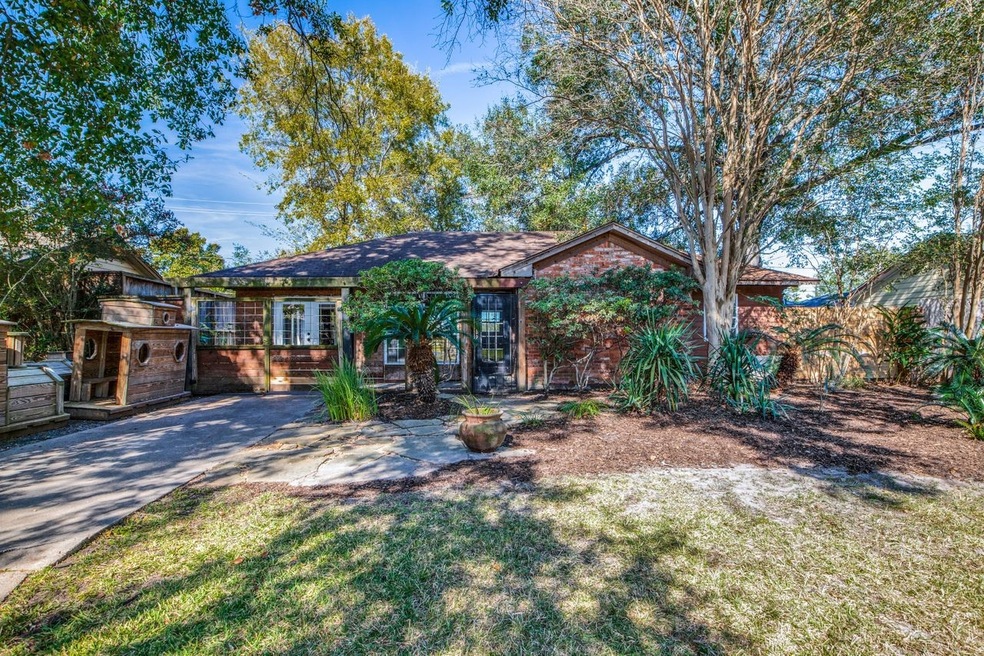 5310 De Lange Ln, Houston, TX 77092 - photo 1