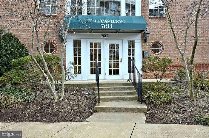 The Pavillion unit 204, Falls Church, VA 22043 - photo 1