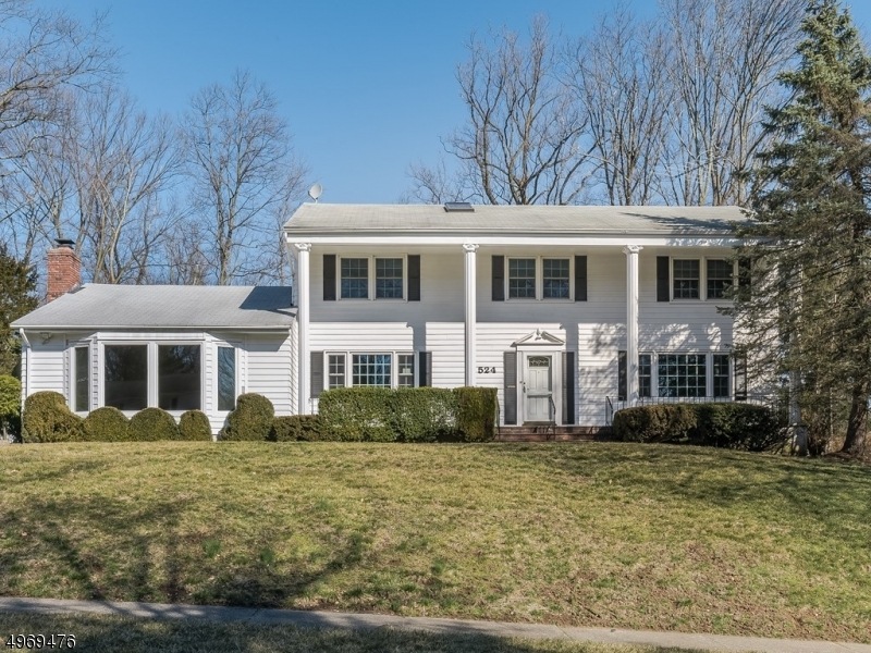 524 Waverly Rd, Wyckoff, NJ 07481 - photo 1