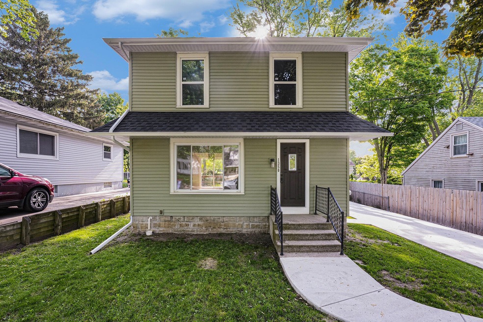 1350 Mayfield Ave NE, Grand Rapids, MI 49505 - photo 1