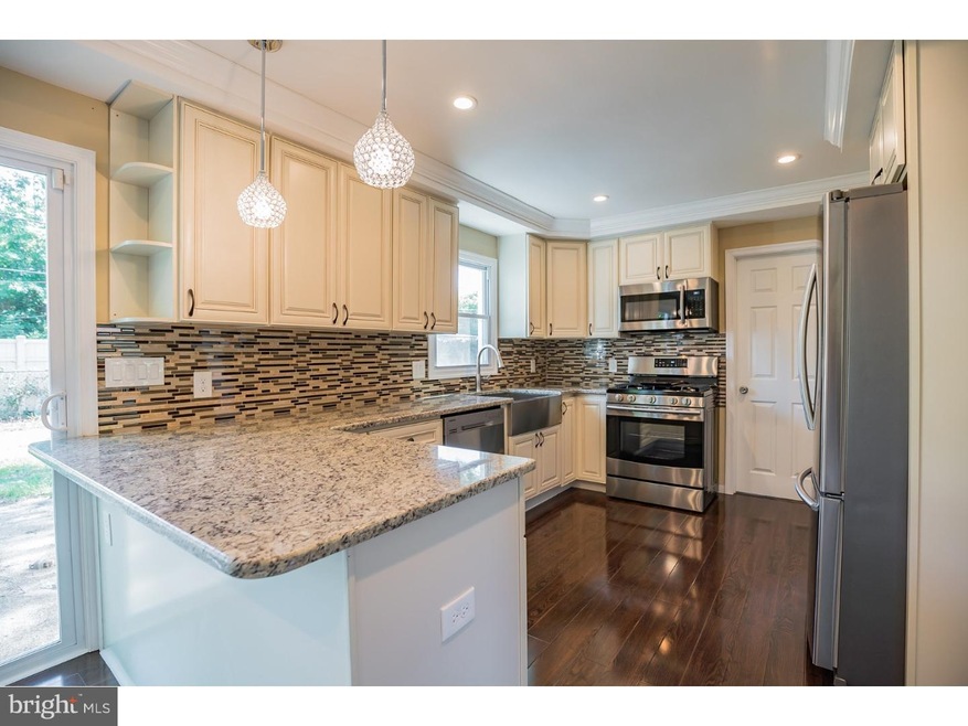 51 Bloomfield Ln, Willingboro, NJ 08046 - photo 1