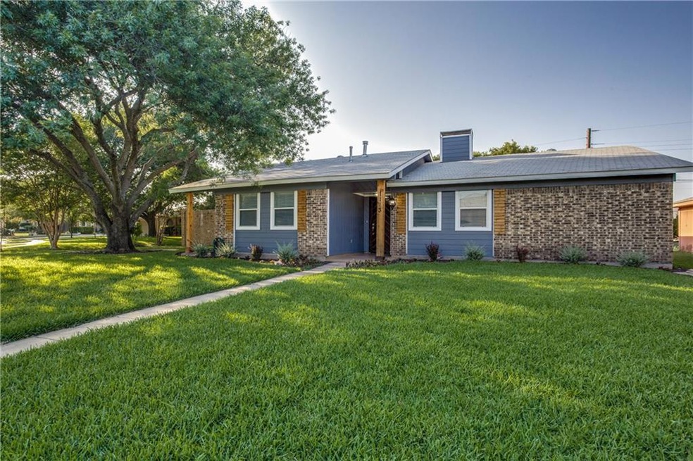 Fantastic home on beautiful oversized lot will WOW