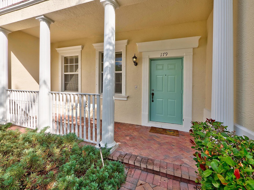 179 E Bay Circle - Front Entrace