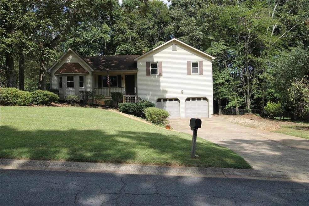 5332 Ferry Creek Ln, Acworth, GA 30102 - photo 1