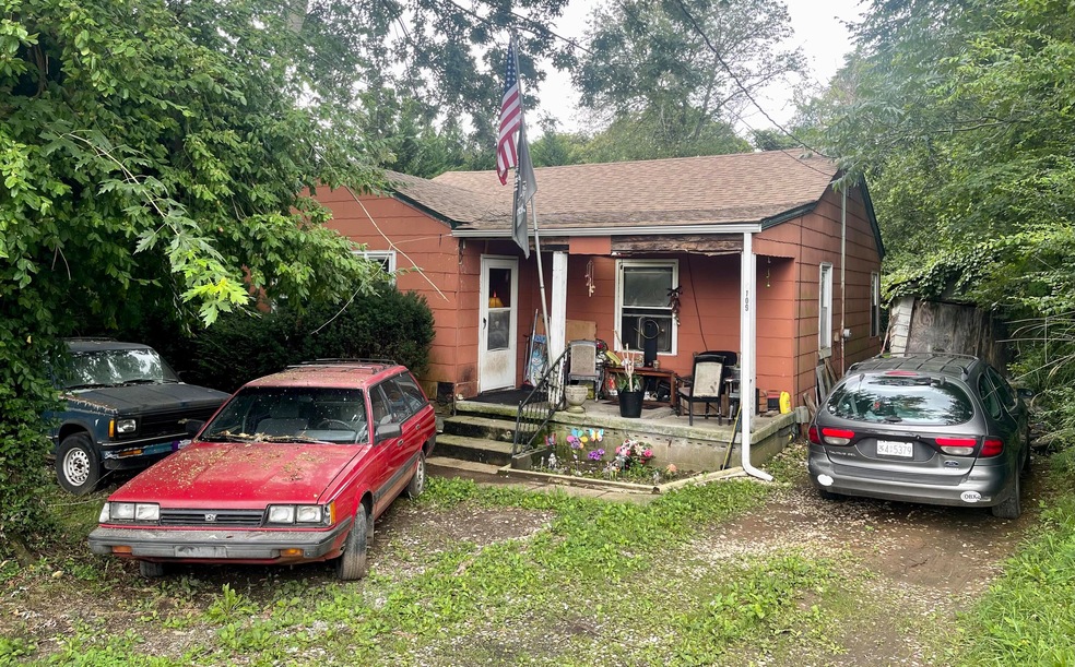 109 Kathy St, Johnson City, TN 37601 - photo 1