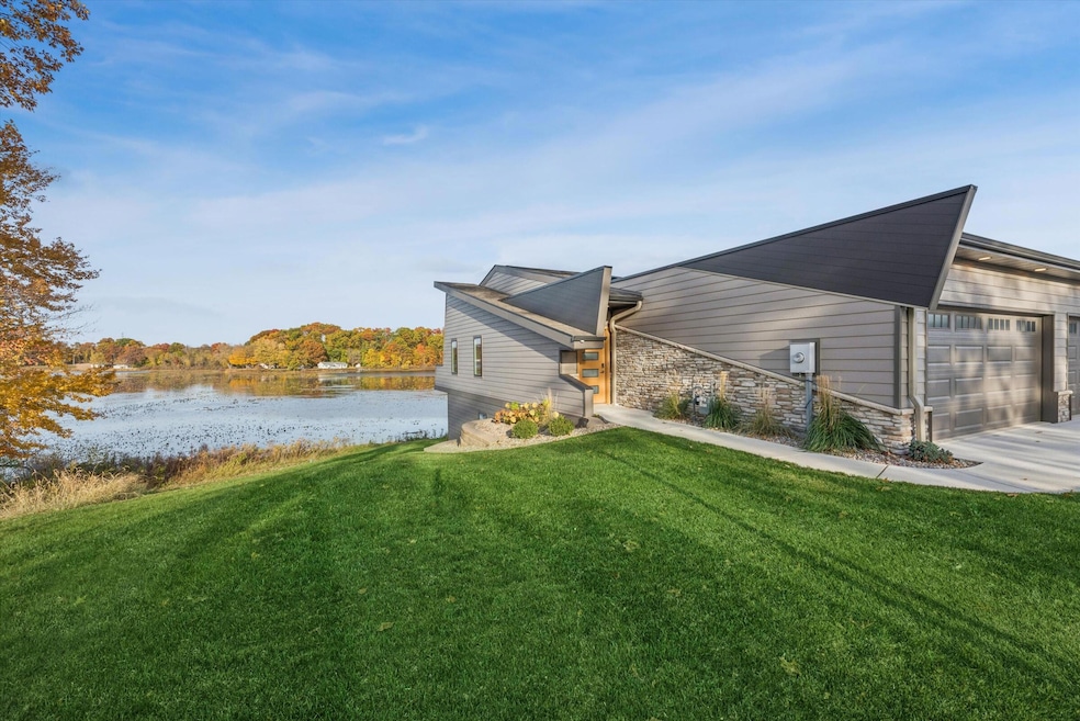 Welcome to East Shore Preserve