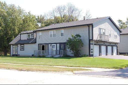 1880 Carnation Ct unit B, Aurora, IL 60506 - photo 1