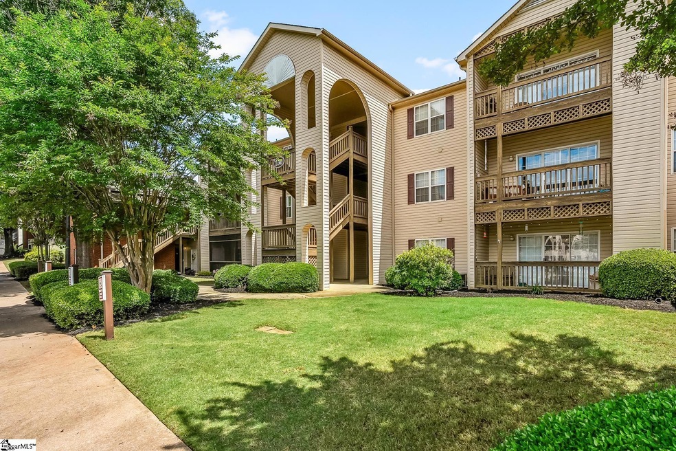 150 Wexford Dr unit 207, Anderson, SC 29621 - photo 1