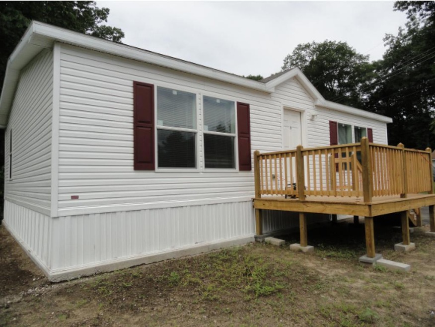 52 Mobile Dr, Hudson, NH 03051 - photo 1