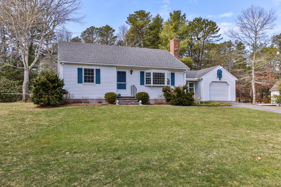 832 Putnam Ave, Cotuit, MA 02635 - photo 1